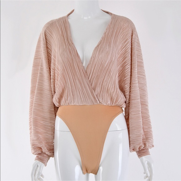 Lux deep v neck bodysuit - Picture 6 of 10